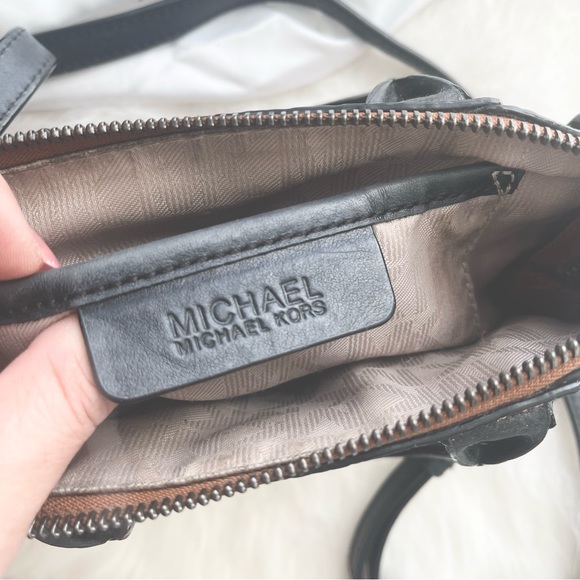 m i c h a e l k o r s - Picture 10 of 16